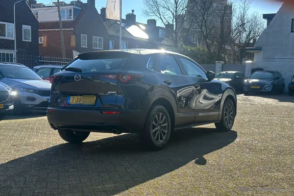 Mazda CX-30, foto 2