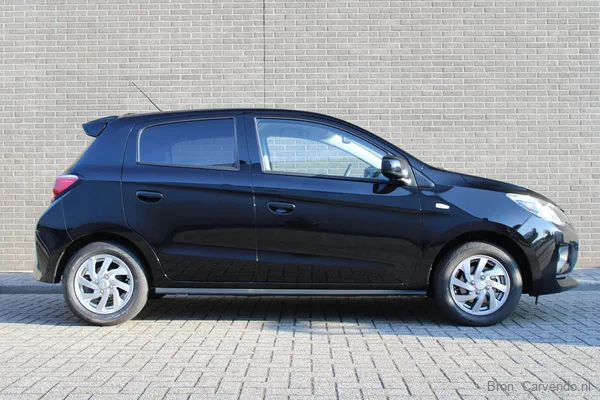 Mitsubishi Space Star, foto 2