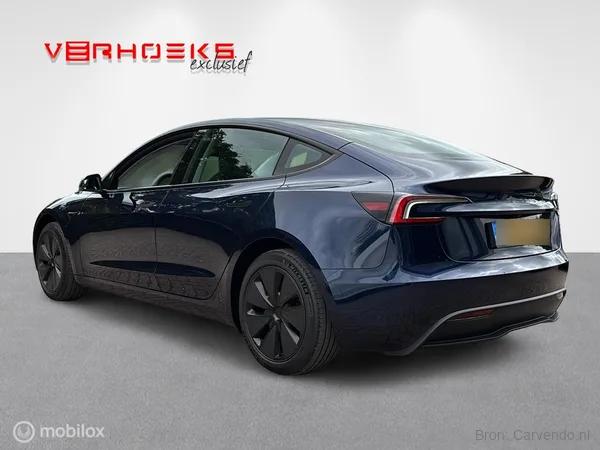 Tesla Model 3, foto 4