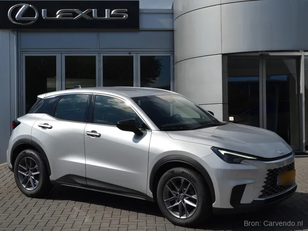 Lexus LBX, foto 2